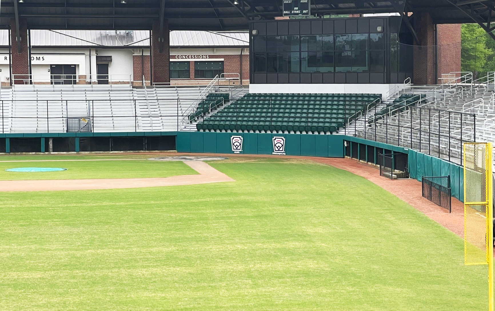 Stadium Wall Padding - Image 3